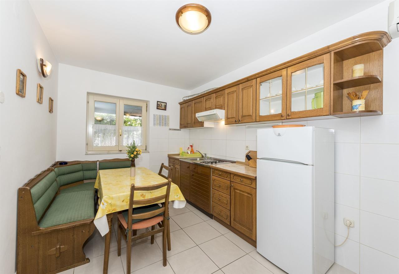 Apartments Anita Summer Водице Екстериор снимка